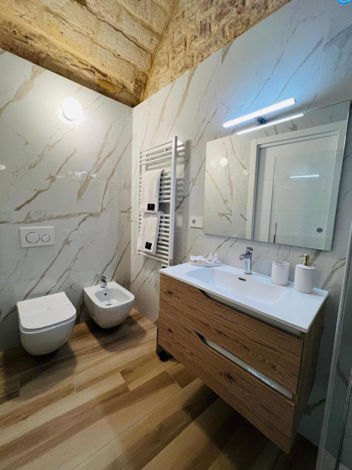 Carola Luxury Room Bari Eksteriør billede