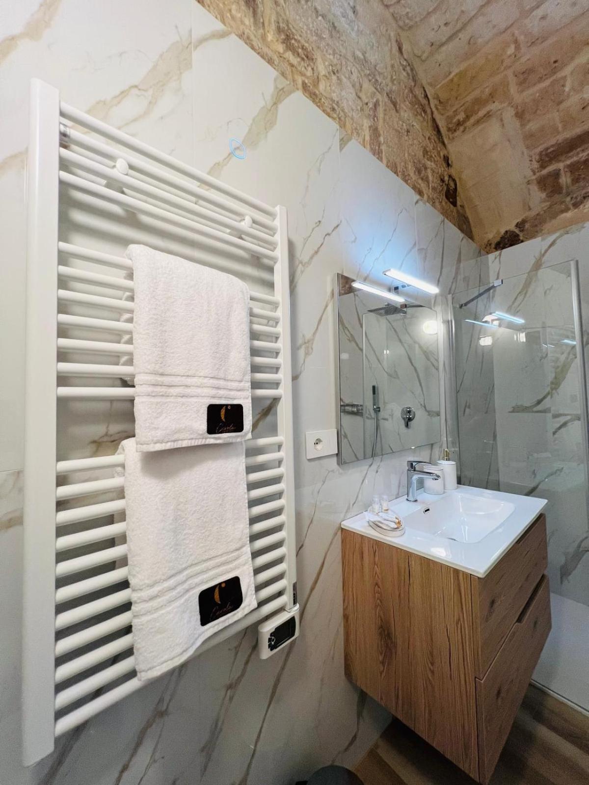 Carola Luxury Room Bari Eksteriør billede