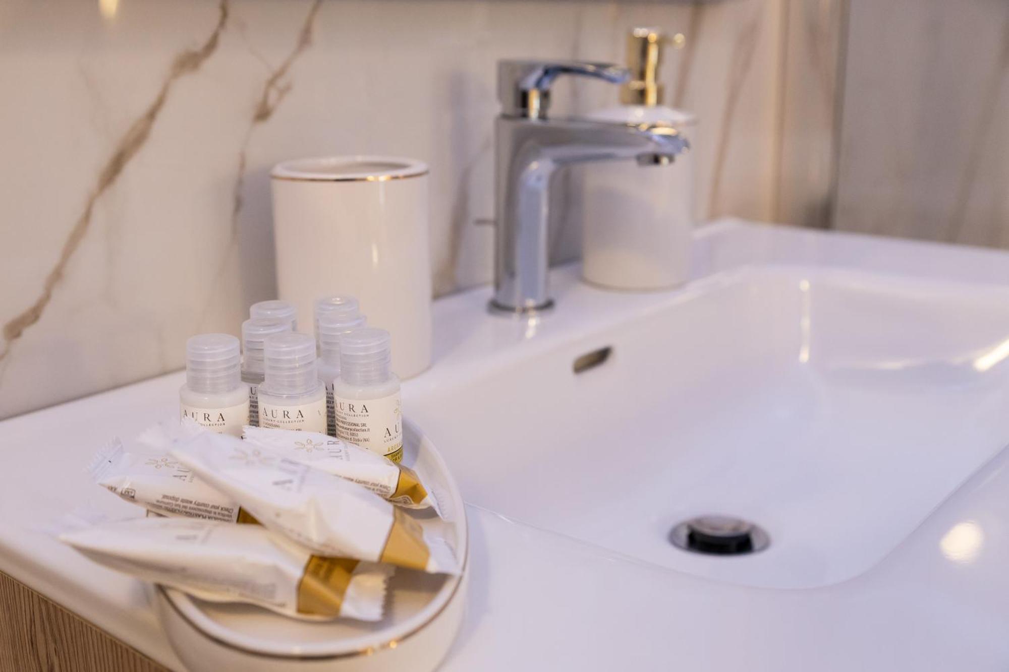 Carola Luxury Room Bari Eksteriør billede
