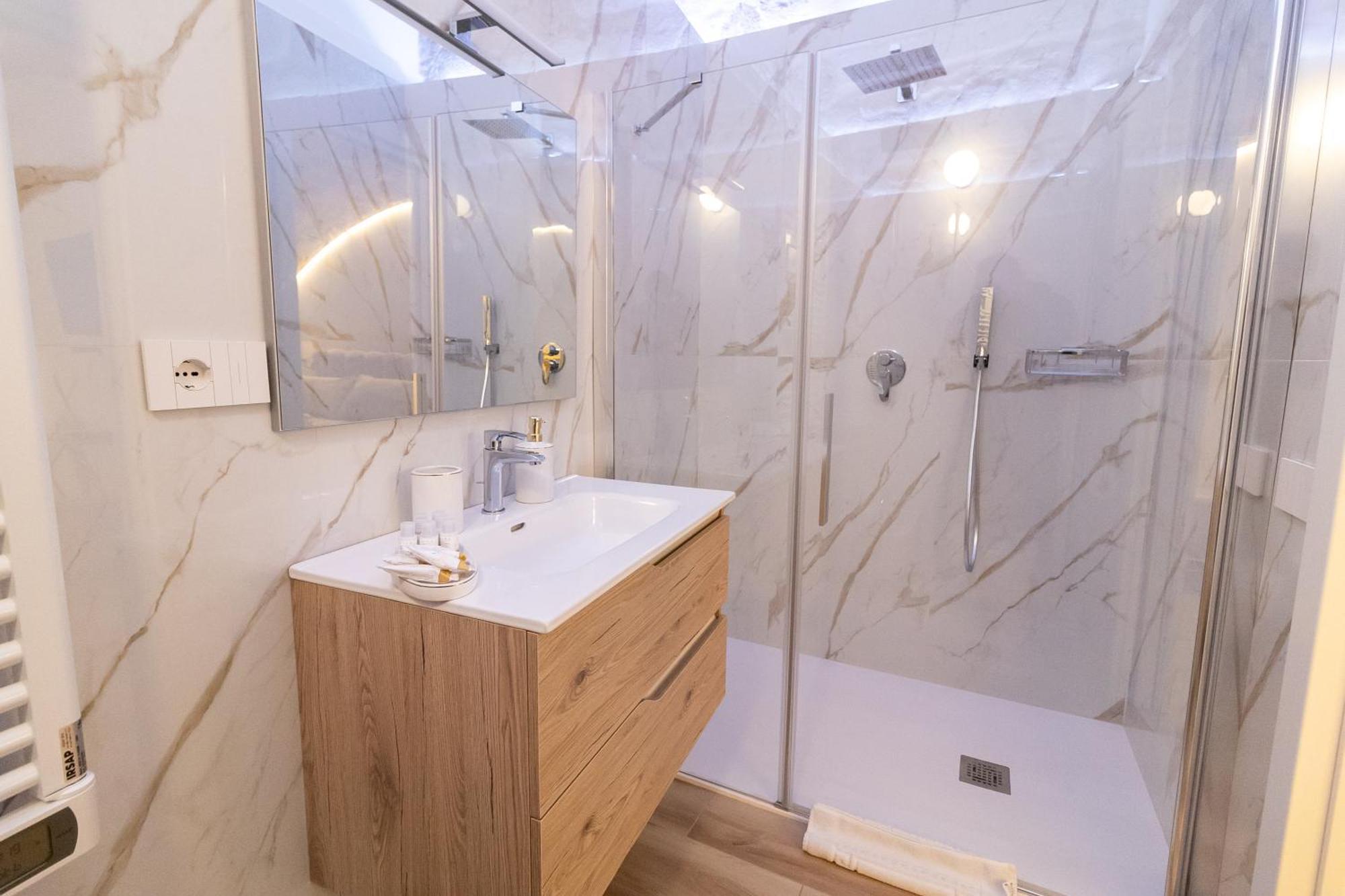 Carola Luxury Room Bari Eksteriør billede
